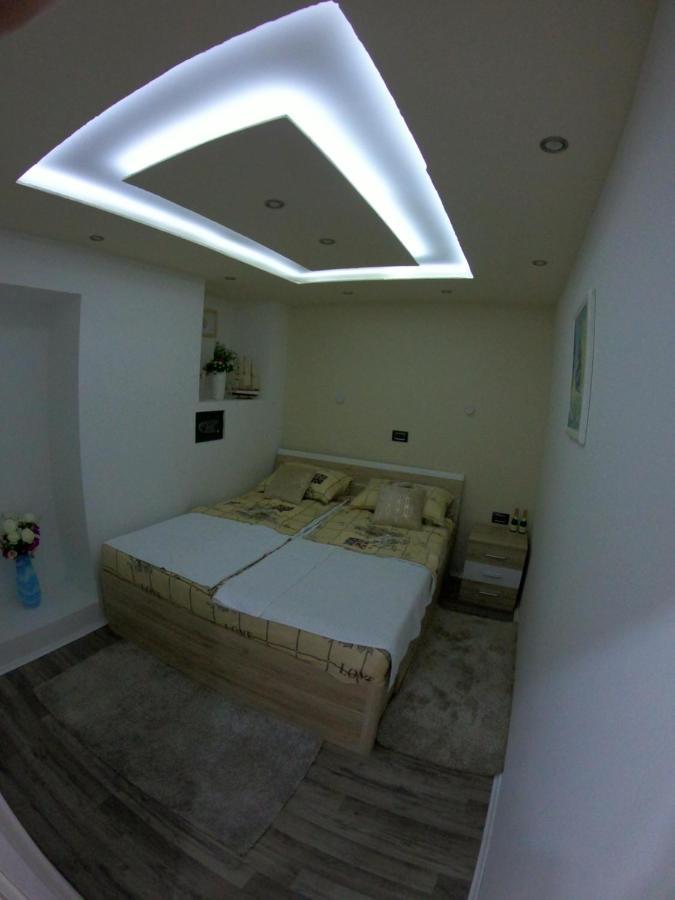 Apartmani Majetic Omisalj ภายนอก รูปภาพ